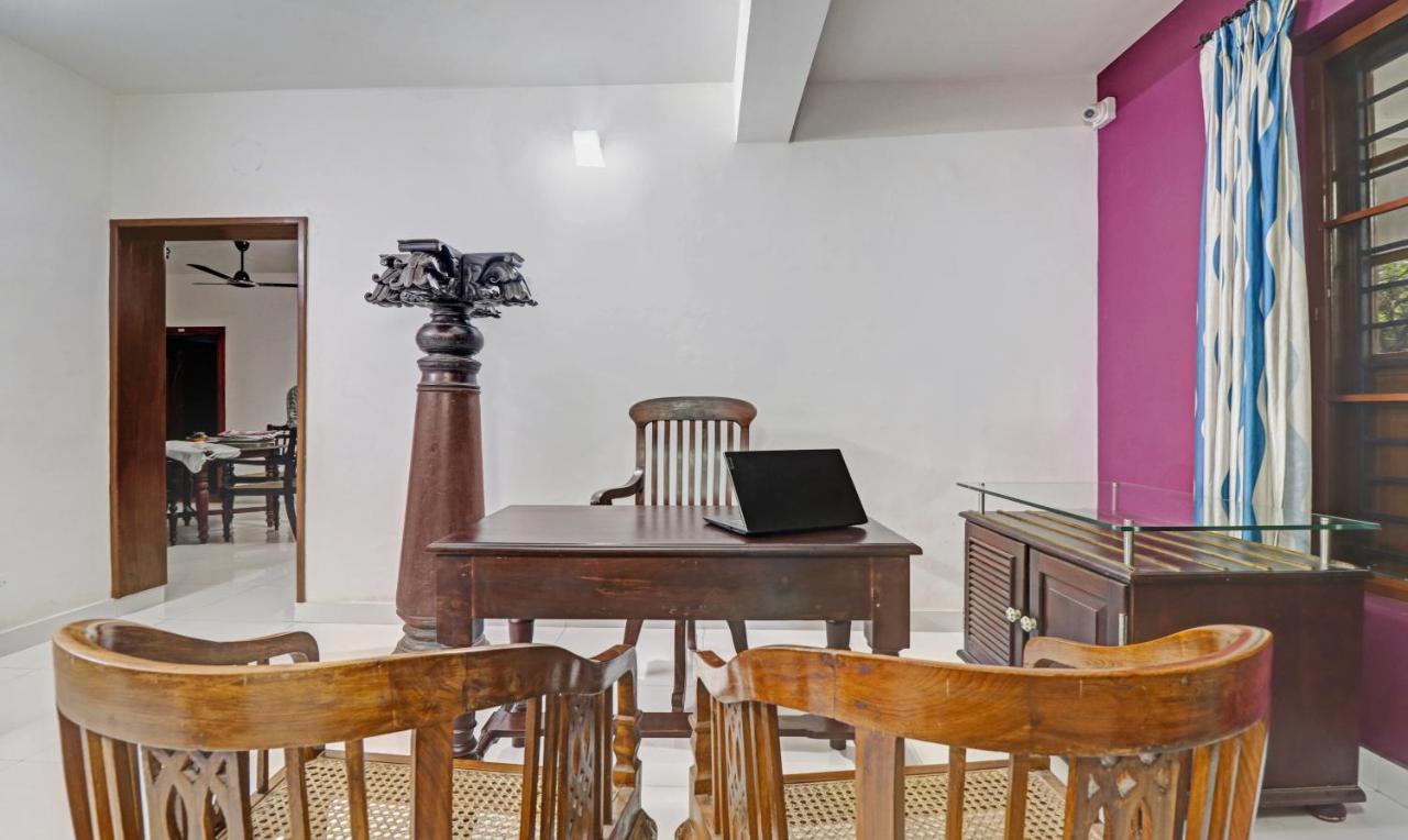 Treebo Backpackers Inn Kochi Екстер'єр фото